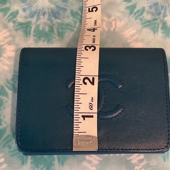 CHANEL Teal Blue Timeless CC Trifold Compact Leather Wallet - Picture 16 of 16